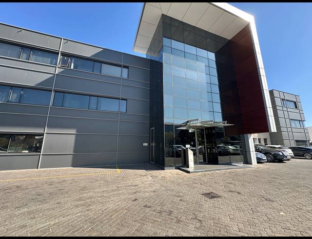 422M² OFFICE TO LET IN CENTURION CENTRAL